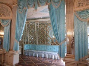 Березовый домик в Гатчине